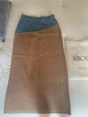 Two-Tone Knit Sweater & Jean Skirt in Tan and Blue